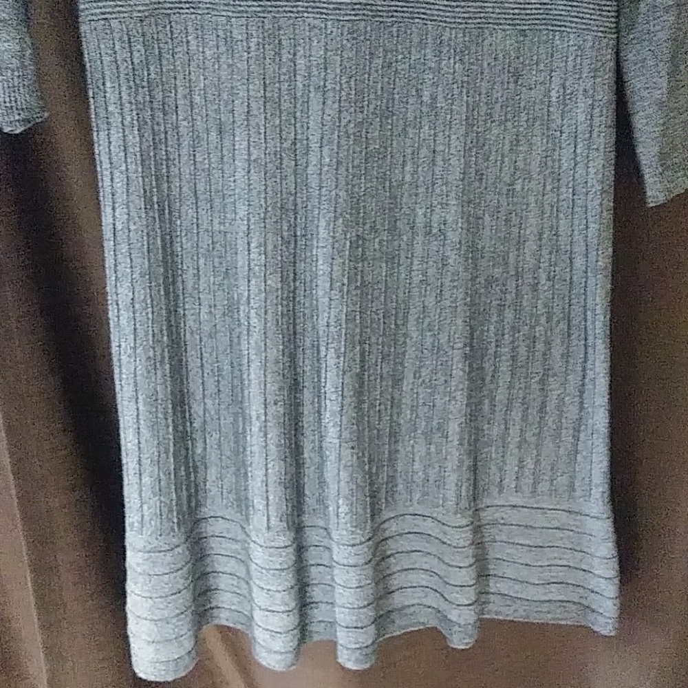 Dress - Picture 2 of 5